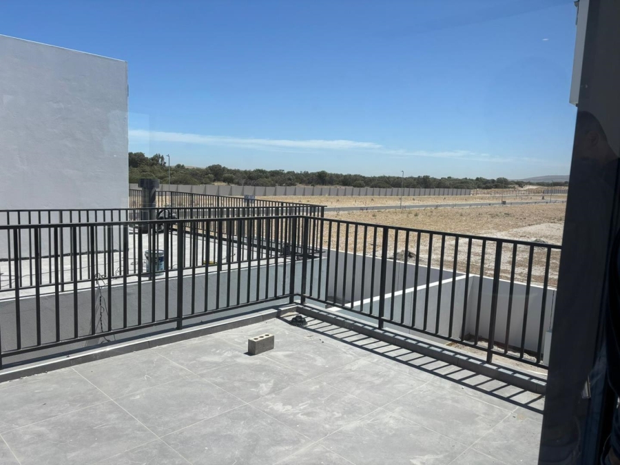 4 Bedroom Property for Sale in Sandown Western Cape